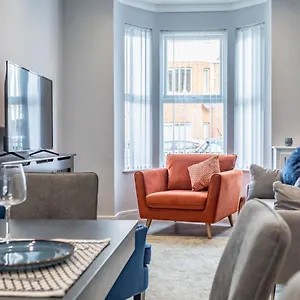 https://luxury-edwardian-townhouse-in-belfast.belfasthotelsireland.com
